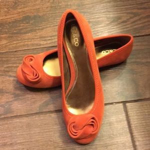 Persimmon/ pumpkin suede flat